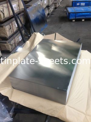 Thông qua một dung dịch chất điện giải với một dòng điện chạy qua nó khiến cho thiếc gắn với bề mặt thép